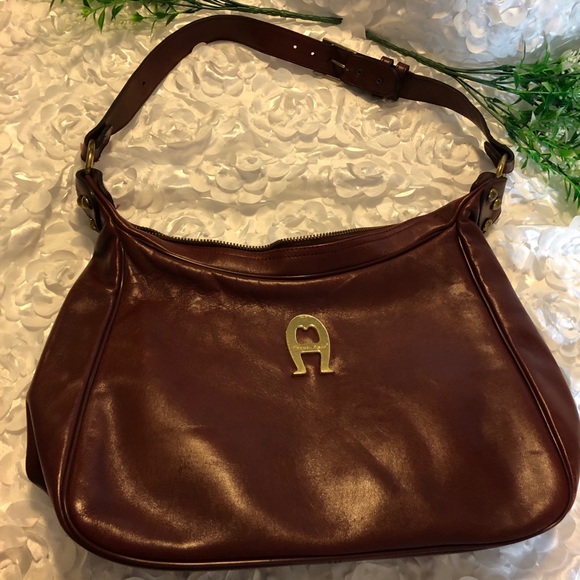 Etienne Aigner Handbags - Vintage 70’s Etienne Aigner Oxblood Burgundy Purse